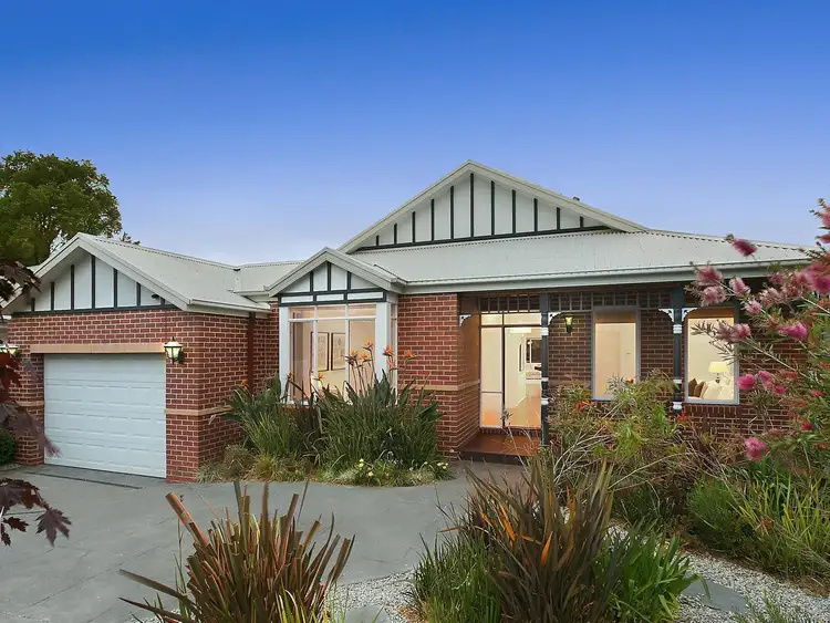 24 Duncan Street, Box Hill South VIC 3128