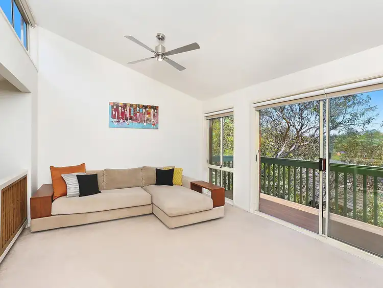 2/54 King Road, Hornsby NSW 2077