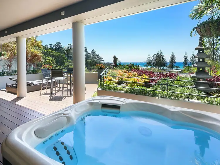 2/8 Solitary Islands Way, Sapphire Beach NSW 2450