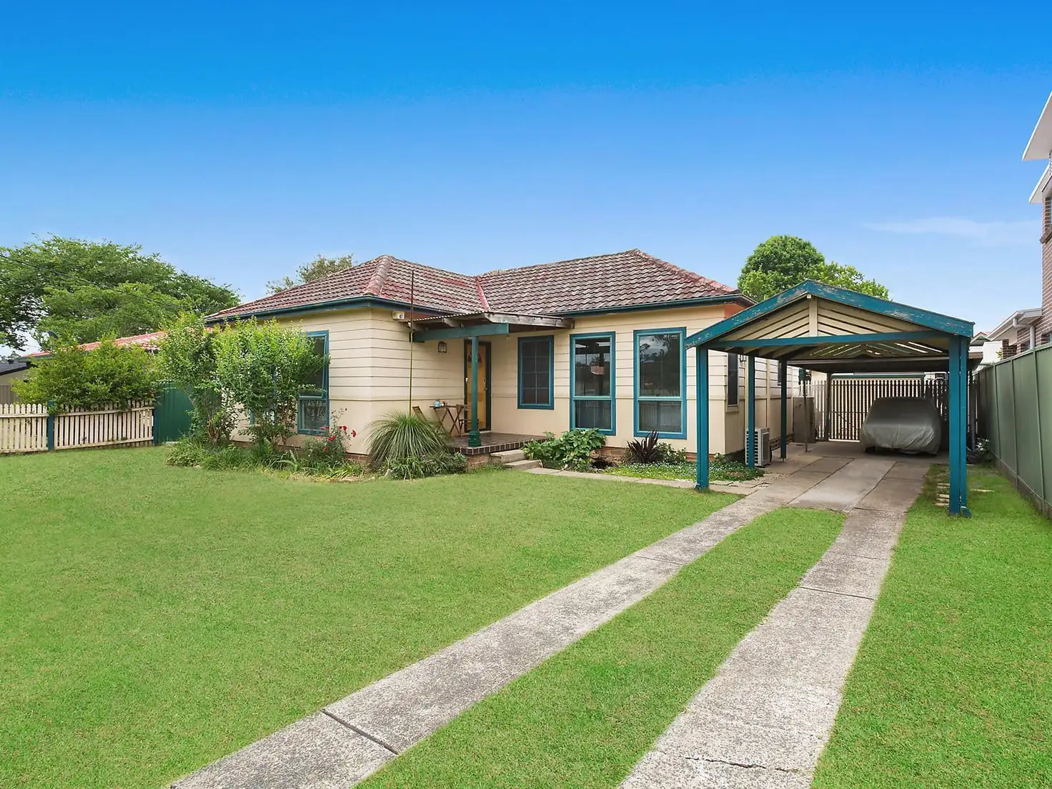 Main view of Homely house listing, 18 Birdwood Avenue, Wattle Grove NSW 2173