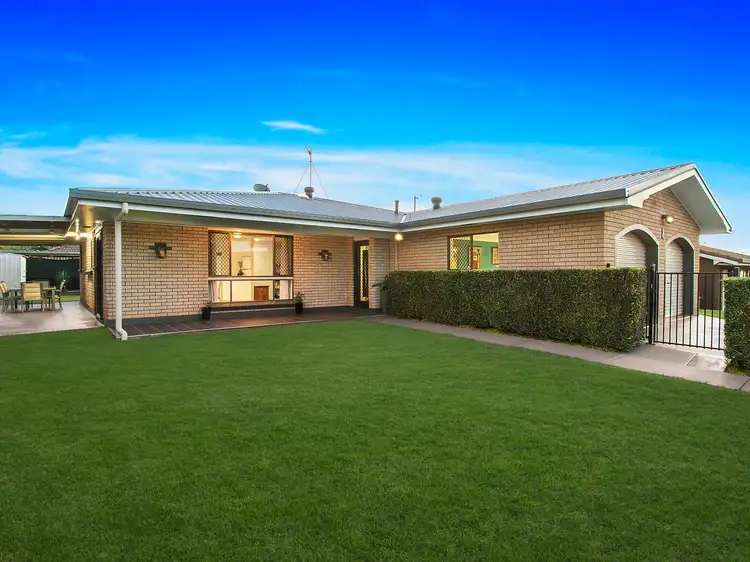 8 Yandilla Street, Newtown QLD 4350