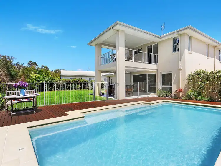 7 Longcove Place, Peregian Springs QLD 4573