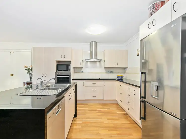 86 Emmerson Drive, Glenlee QLD 4711
