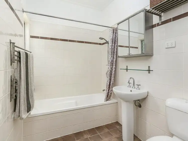 Seventh view of Homely house listing, 40 Ernest Street, Labrador QLD 4215