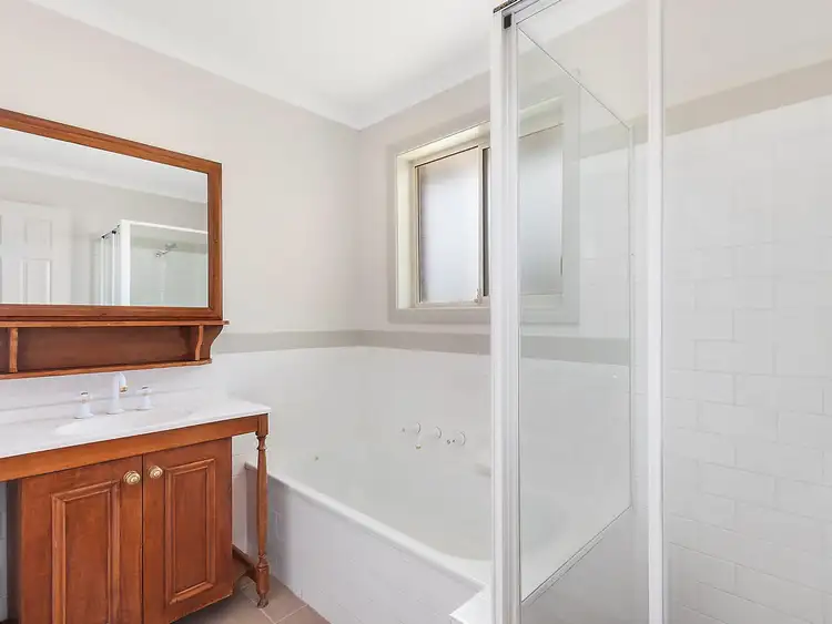 Sixth view of Homely house listing, 9 Kenny Place, Queanbeyan NSW 2620