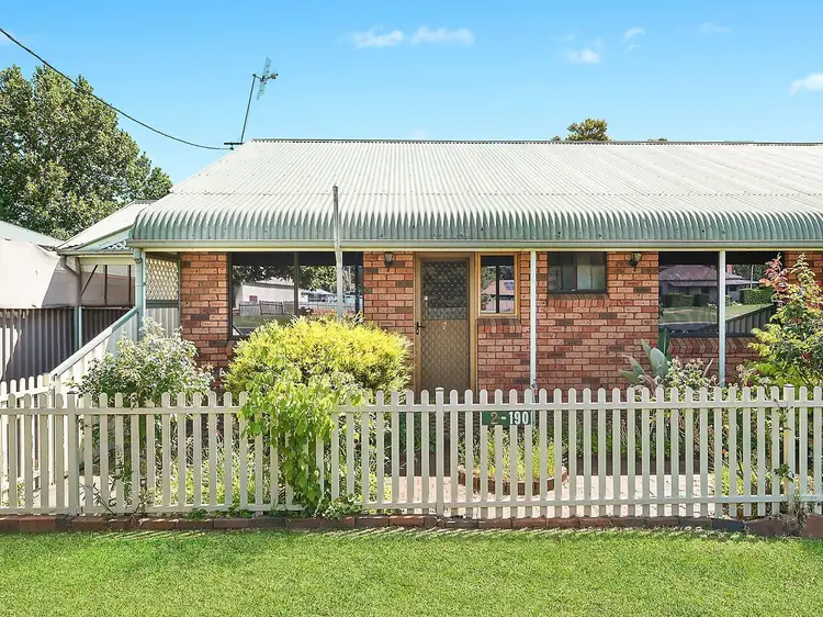 2/190 Gladstone Street, Mudgee NSW 2850