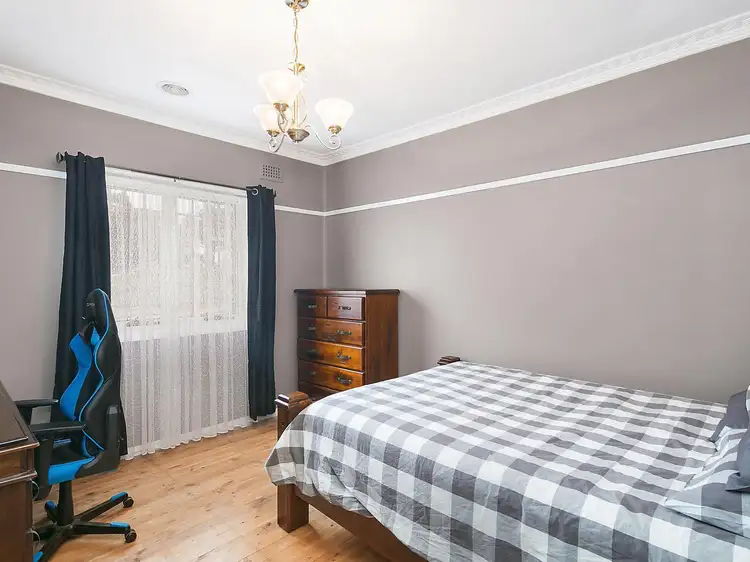 Fifth view of Homely house listing, 4 Hillbar Rise, Queanbeyan NSW 2620