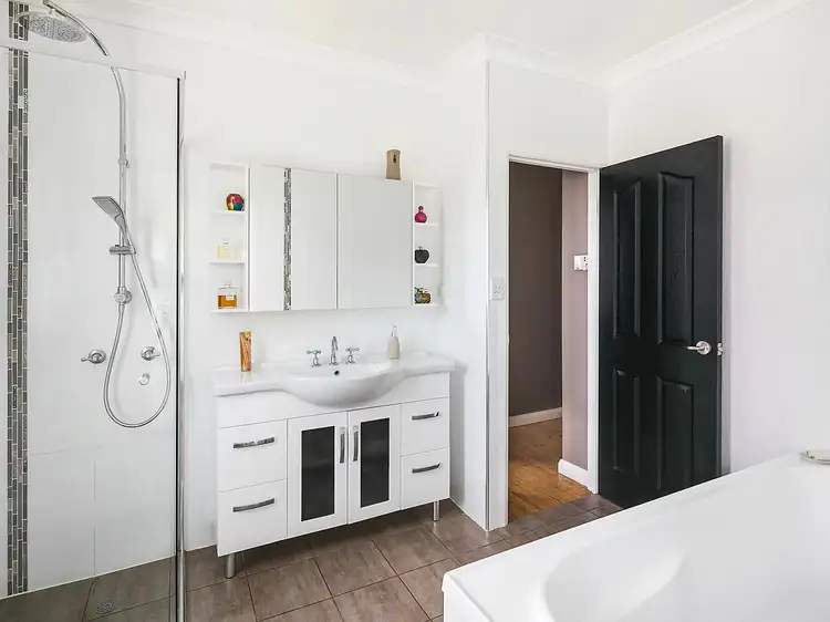 Sixth view of Homely house listing, 4 Hillbar Rise, Queanbeyan NSW 2620