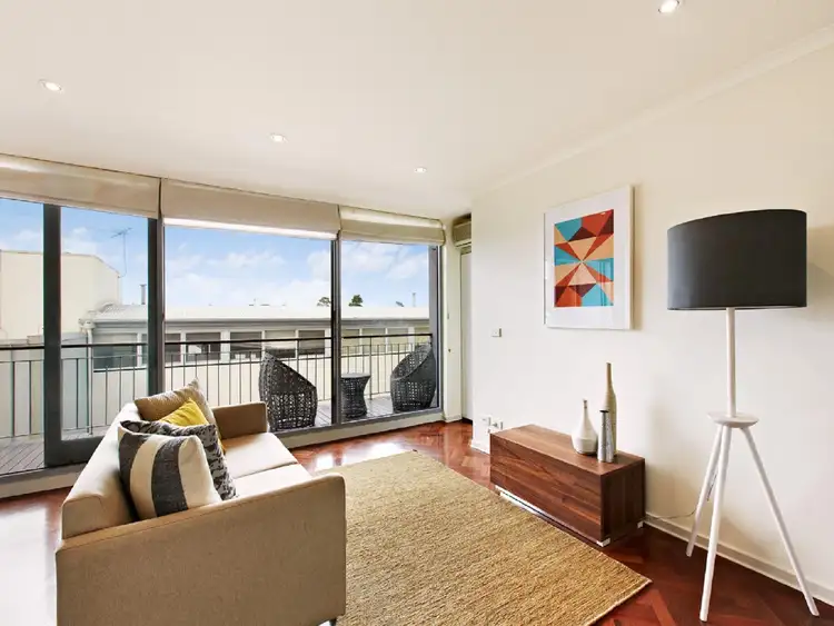 10B/128 Chapel Street, St Kilda VIC 3182