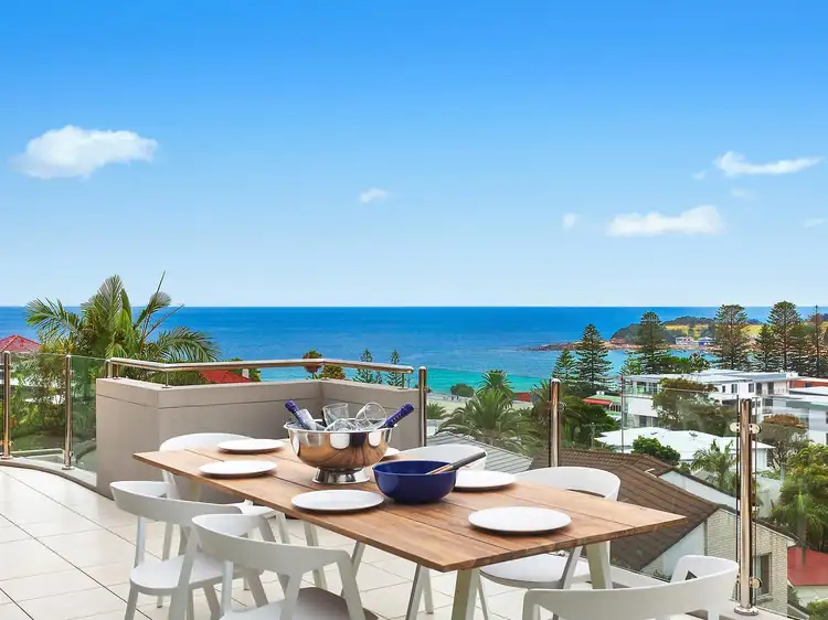 2/30 Barnhill Road, Terrigal NSW 2260