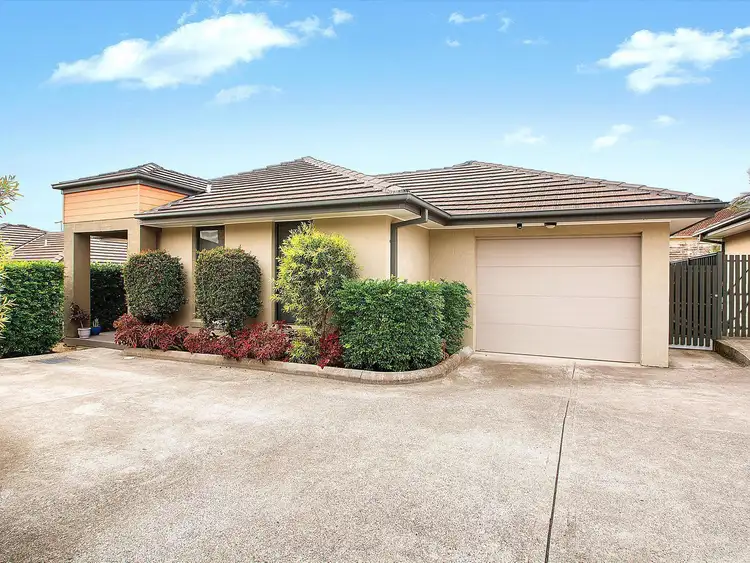 Main view of Homely villa listing, 4/32 Robert Street, Tenambit NSW 2323