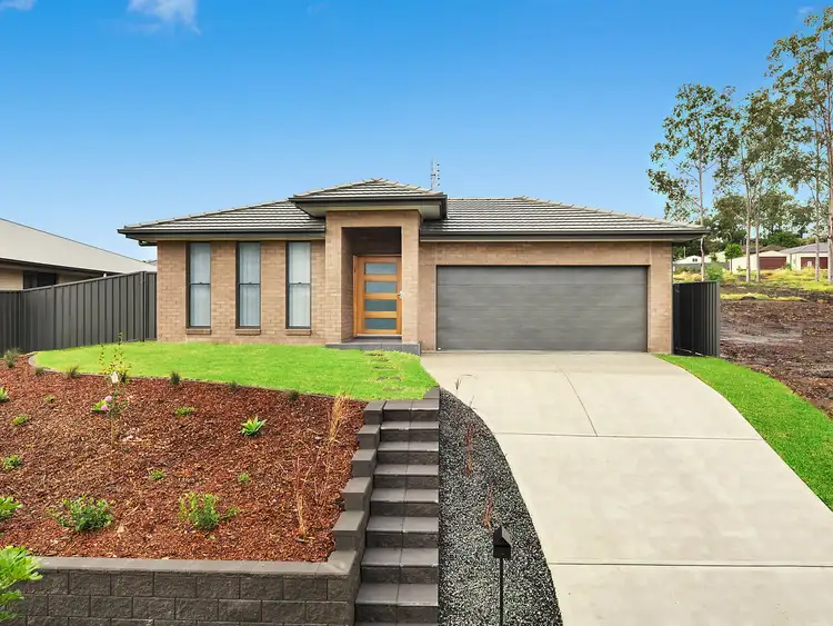 35 Grand Parade, Rutherford NSW 2320