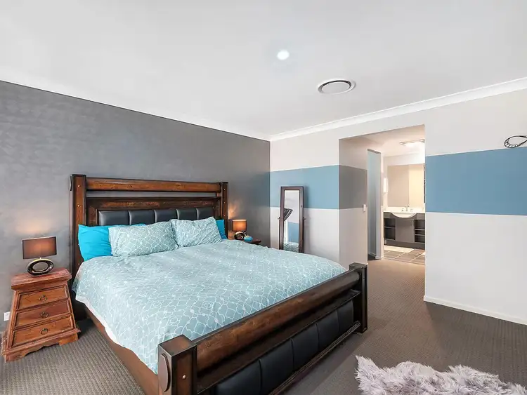 Fifth view of Homely house listing, 19 Diamond Circuit, Rutherford NSW 2320