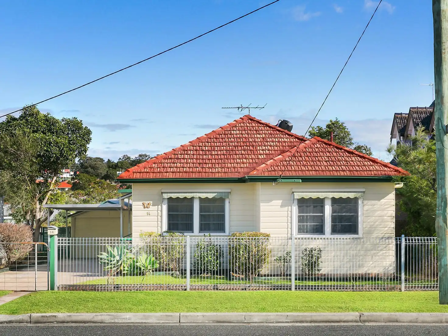 Main view of Homely house listing, 14 Fourth Avenue, Rutherford NSW 2320