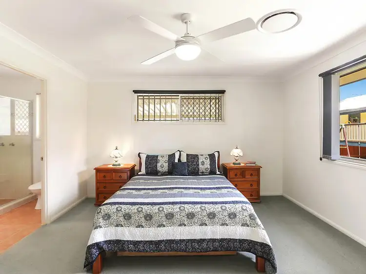 Fifth view of Homely house listing, 2 Hyndes Close, Wakerley QLD 4154