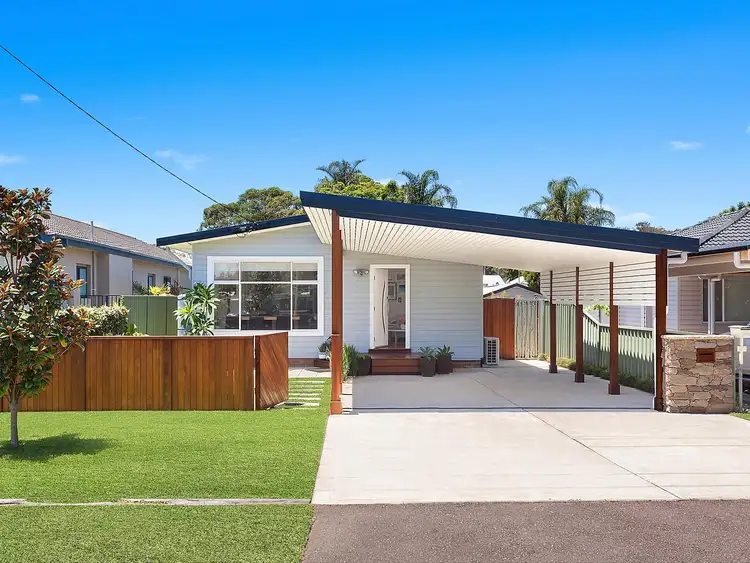 42 Wentworth Avenue, Woy Woy NSW 2256