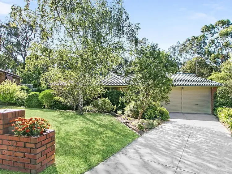 12 Grange Terrace, Croydon Hills VIC 3136