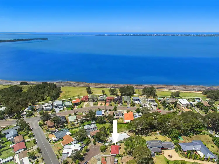 12 Scullin Place, Berkeley Vale NSW 2261
