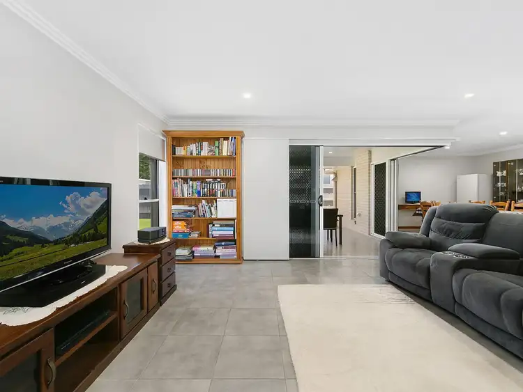 Third view of Homely house listing, 33 Entabeni Drive, Kearneys Spring QLD 4350