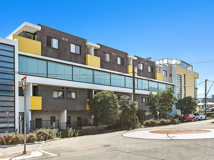 4/2 Willison Road, Carlton NSW 2218