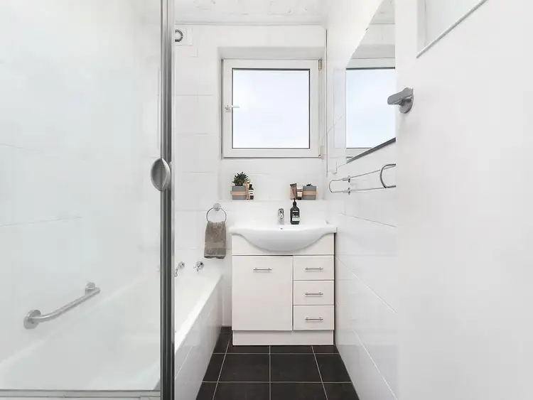 Fifth view of Homely apartment listing, 4/97 Westbury Street, Balaclava VIC 3183