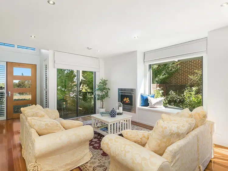 Second view of Homely house listing, 6 Ballantyne Crescent, Franklin ACT 2913