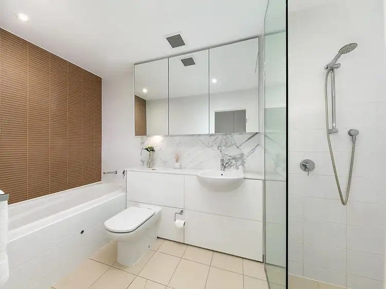 Sixth view of Homely unit listing, 602/19 Honeysuckle Drive, Newcastle NSW 2300