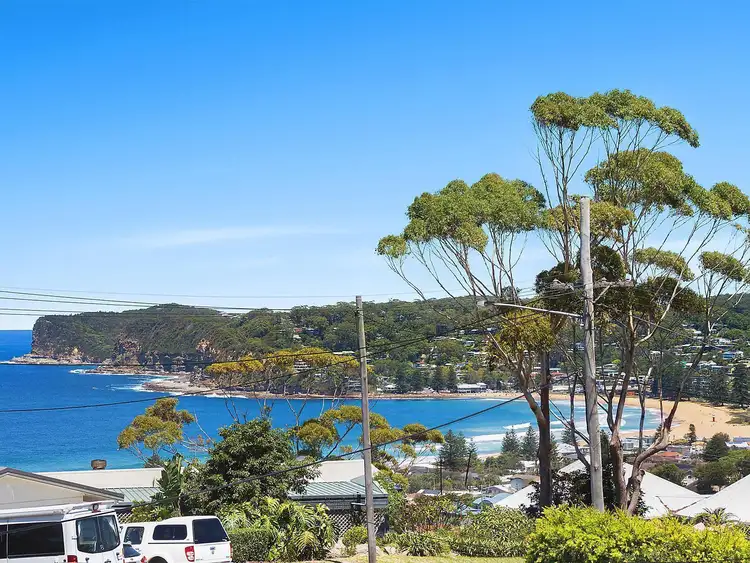 12 Table Top Road, North Avoca NSW 2260