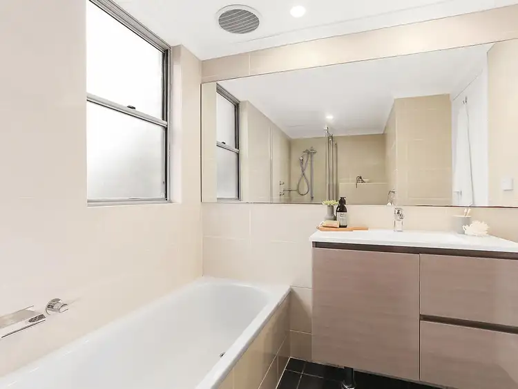Sixth view of Homely apartment listing, 2/40 Gordon Street, Manly Vale NSW 2093