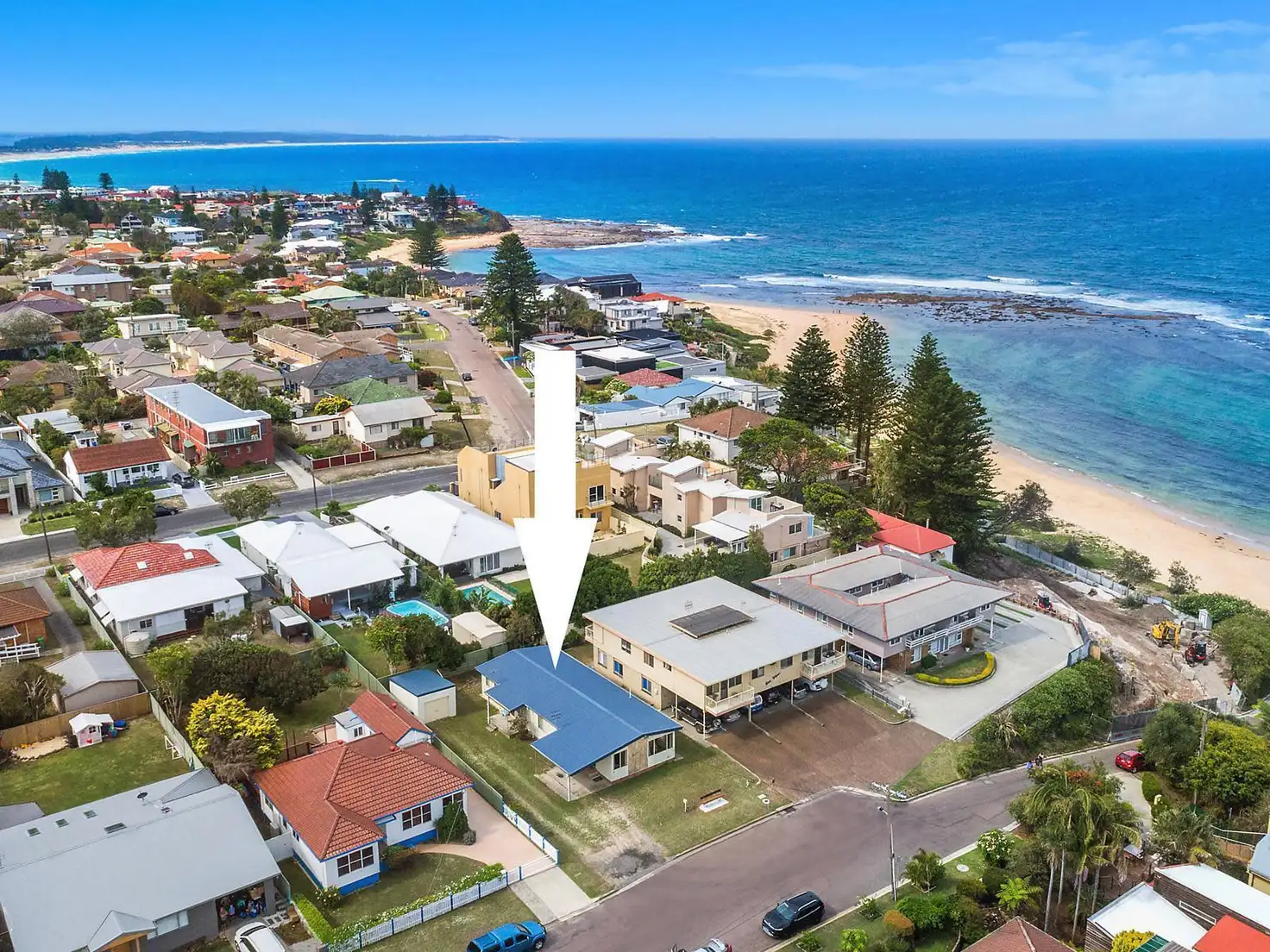 Main view of Homely semi-detached listing, 20 Binburra Avenue, Toowoon Bay NSW 2261