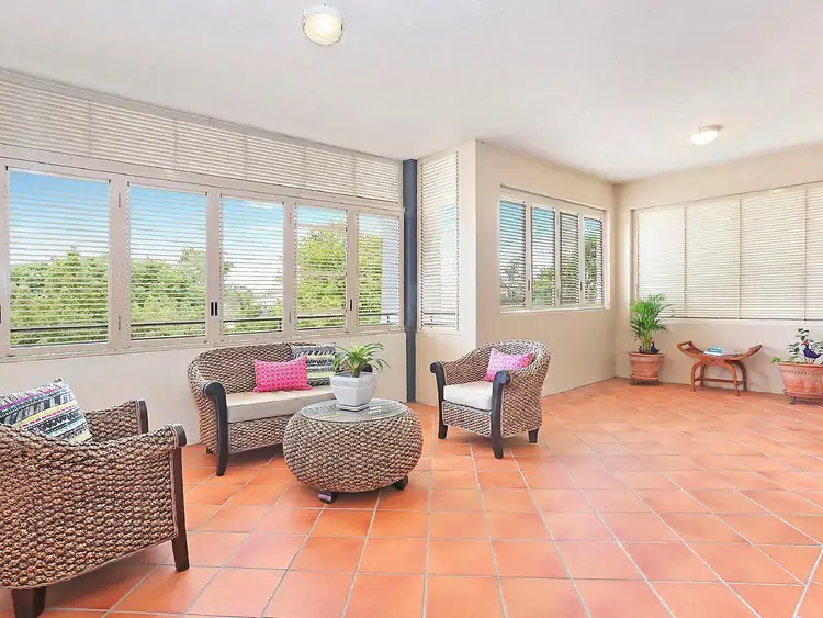 1/98 Cunningham Street, Taringa QLD 4068