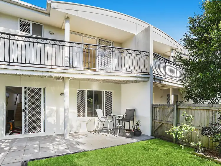 21/1 Beacon Court, Sunrise Beach QLD 4567