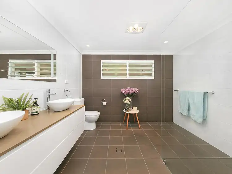 Fifth view of Homely house listing, 7 Hunter Close, Lochinvar NSW 2321