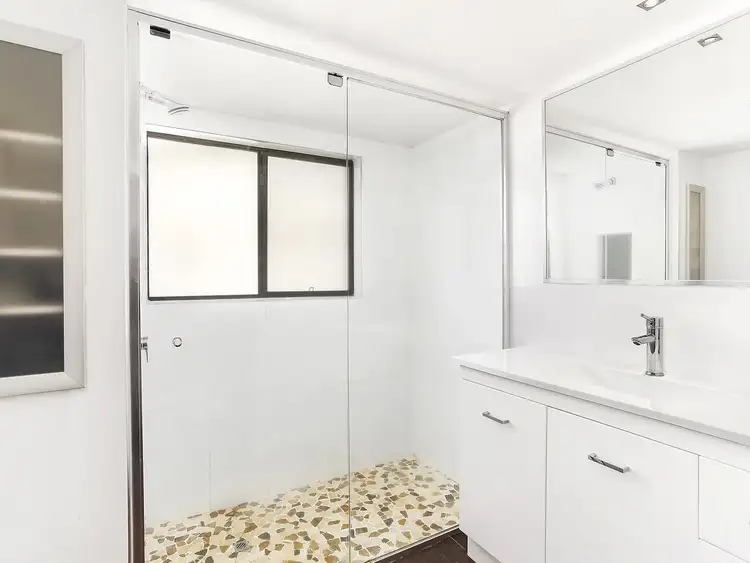 Fifth view of Homely apartment listing, 6/10 Fraser Avenue, Miami QLD 4220