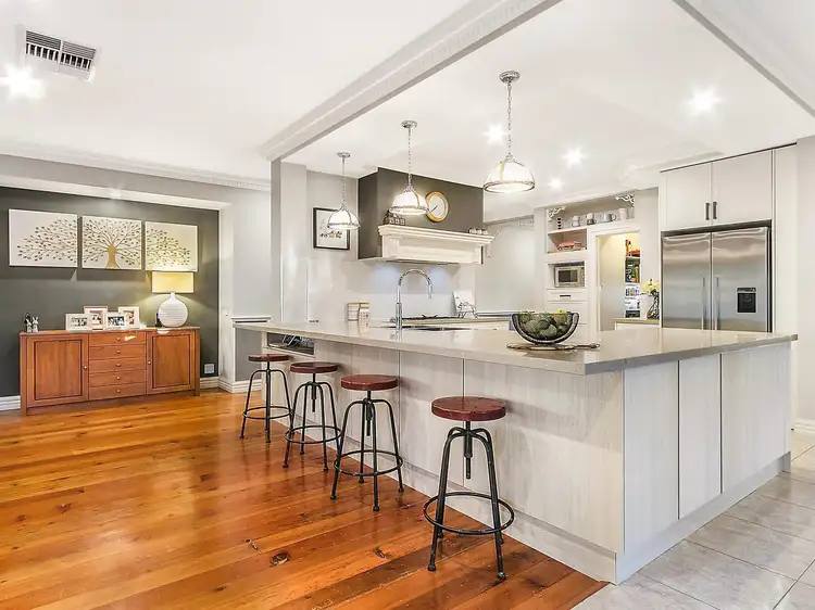 Second view of Homely house listing, 5 Lindisfarne Avenue, Croydon VIC 3136