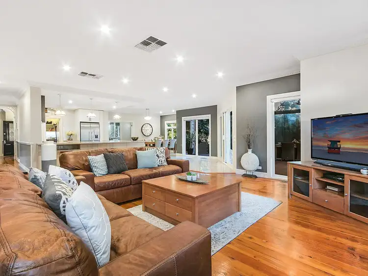 Fifth view of Homely house listing, 5 Lindisfarne Avenue, Croydon VIC 3136
