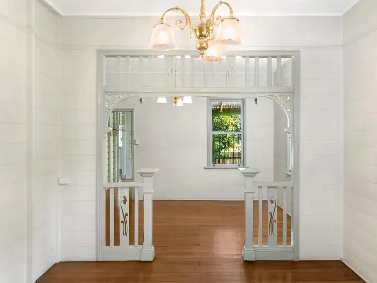 5 Sedborough Street, The Range QLD 4700