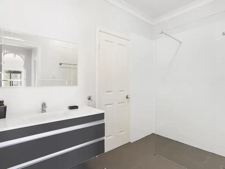 Fifth view of Homely house listing, 4 Birkenhead Crescent, Forest Lake QLD 4078