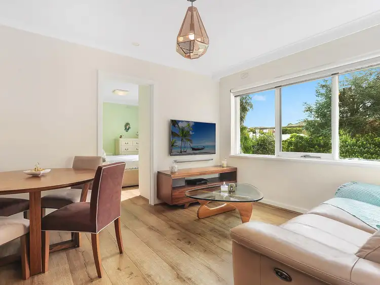 8/1 Ellesmere Road, Windsor VIC 3181