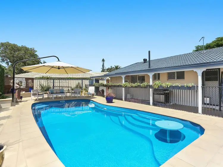 2 Celtis Court, Palm Beach QLD 4221