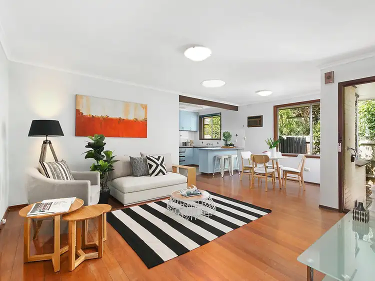 Second view of Homely unit listing, 2/33 Cresswell Crescent, Mitcham VIC 3132