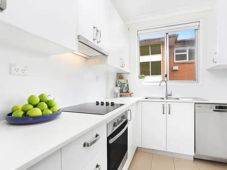Third view of Homely apartment listing, 3/3 Milner Crescent, Wollstonecraft NSW 2065