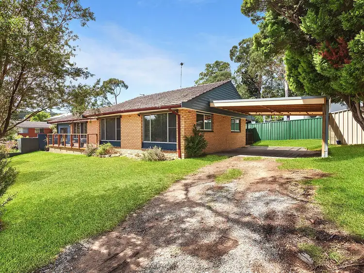 2 The Grove, Wyoming NSW 2250