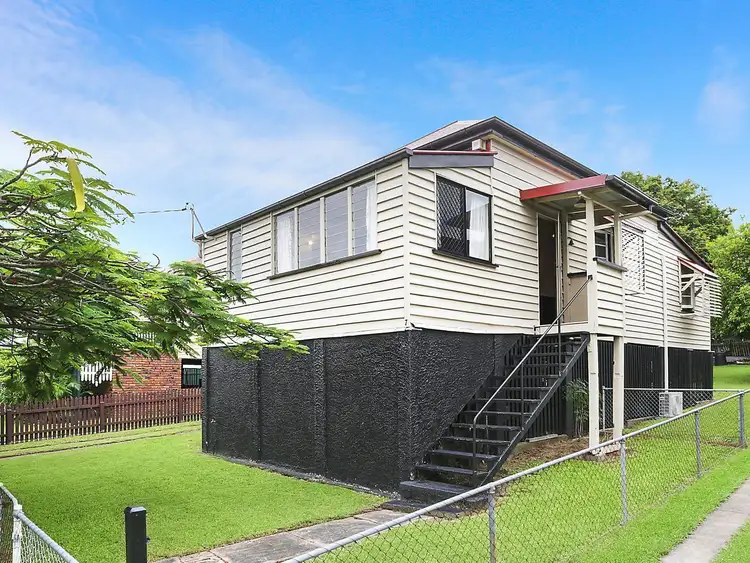 7 Soden Street, Yeerongpilly QLD 4105