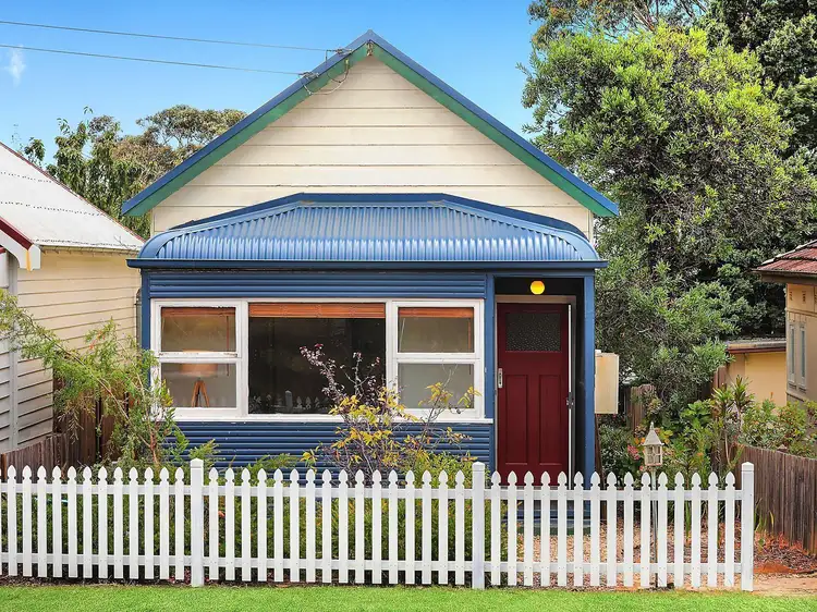 Third view of Homely house listing, 5 Sutcliffe Place, Katoomba NSW 2780