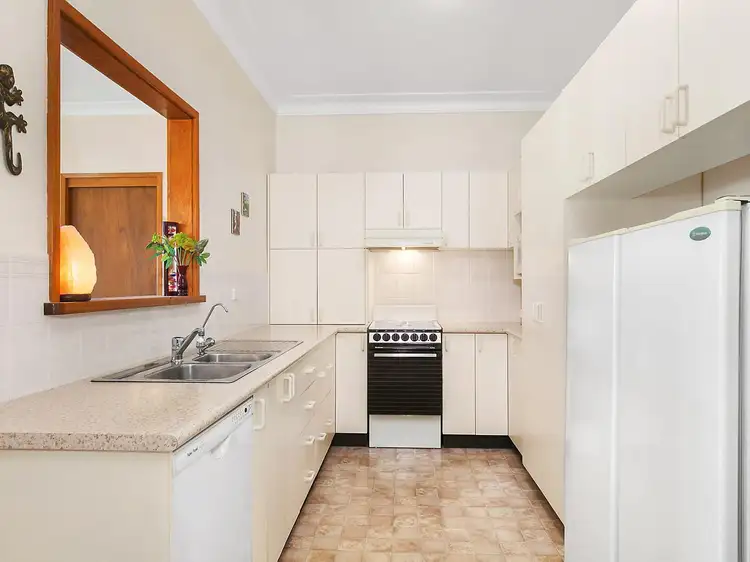 Second view of Homely house listing, 8 Conmurra Circuit, Shortland NSW 2307