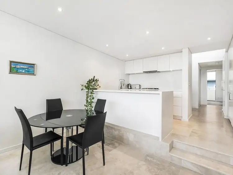 Second view of Homely apartment listing, 17/11 Alexander Street, Coogee NSW 2034