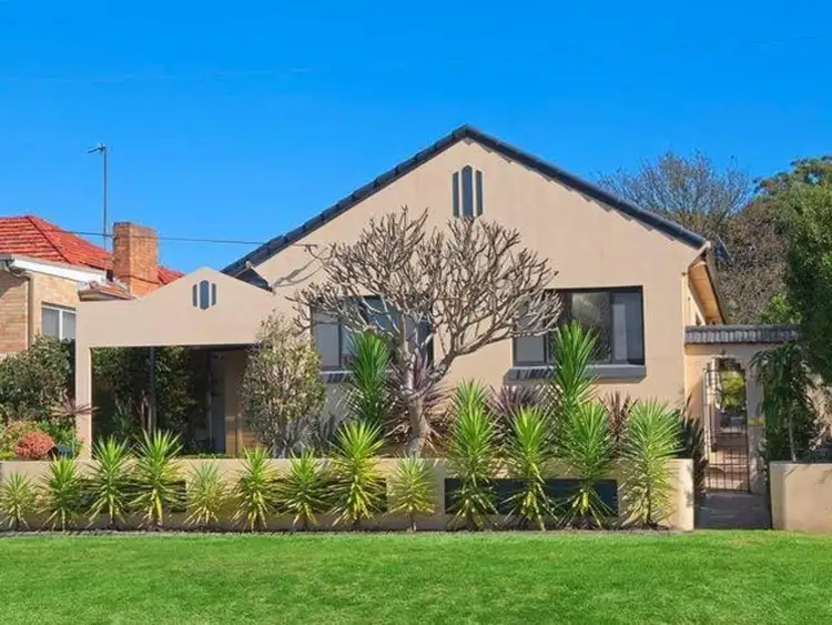 4 Gowan Brae Avenue, Mount Ousley NSW 2519