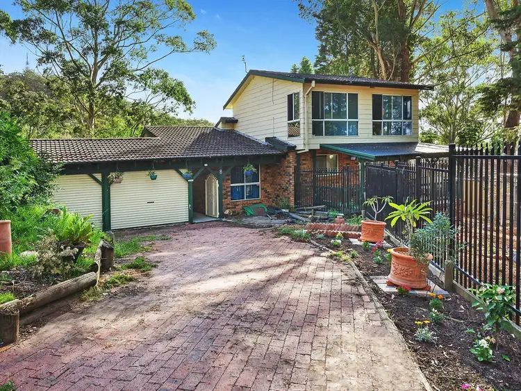 8 Tottenham Place, North Gosford NSW 2250