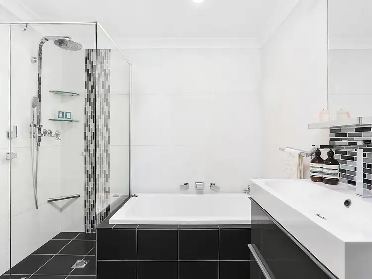 Third view of Homely apartment listing, 3/83 Shirley Road, Wollstonecraft NSW 2065